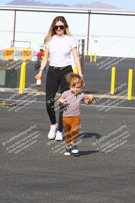 media/Mar-13-2022-SoCal Trackdays (Sun) [[112cf61d7e]]/Around the Pits/